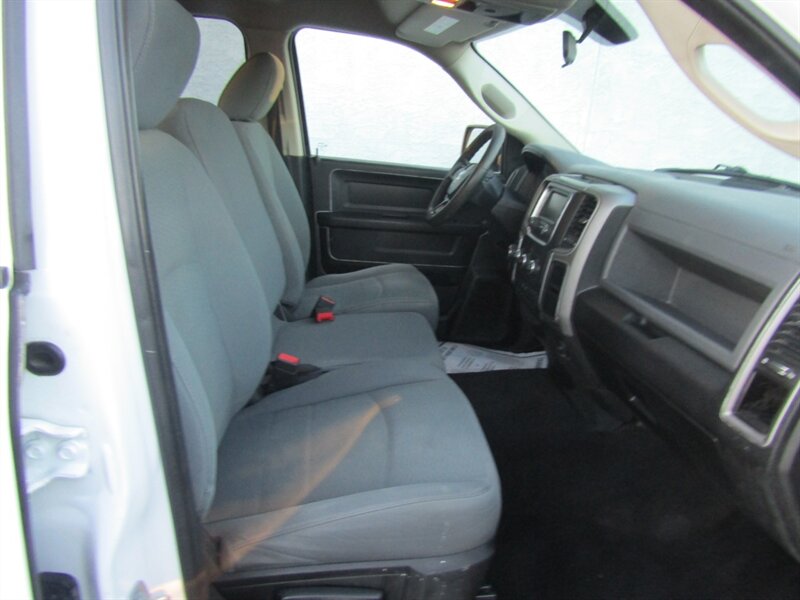 2017 RAM 1500 4x4,CONV PKG,RVC,SILVER CERTIFIED - Photo 16 - Haddon Twp, NJ 08107