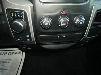 2017 RAM 1500 4x4,CONV PKG,RVC,SILVER CERTIFIED - Photo 24 - Haddon Twp, NJ 08107