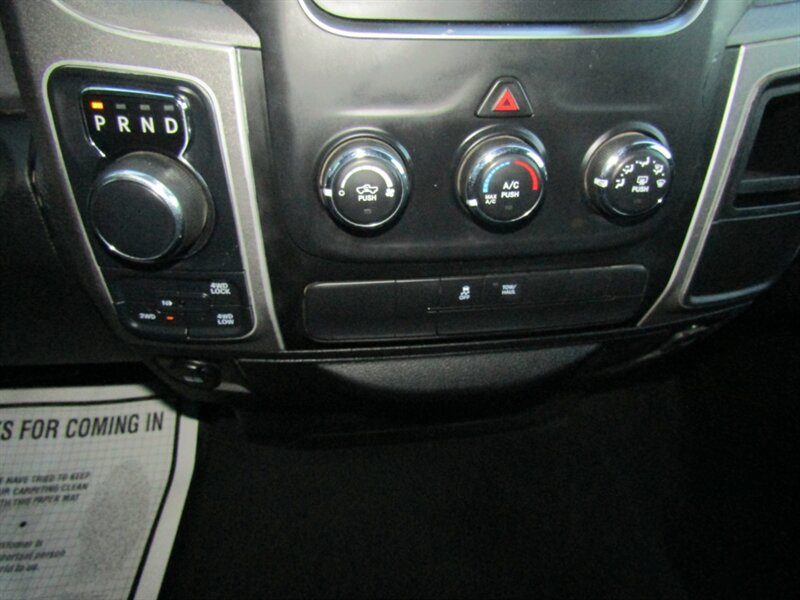 2017 RAM 1500 4x4,CONV PKG,RVC,SILVER CERTIFIED - Photo 24 - Haddon Twp, NJ 08107