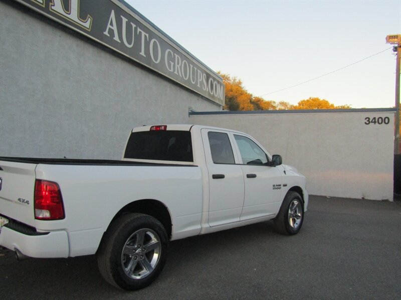 2017 RAM 1500 4x4,CONV PKG,RVC,SILVER CERTIFIED - Photo 8 - Haddon Twp, NJ 08107