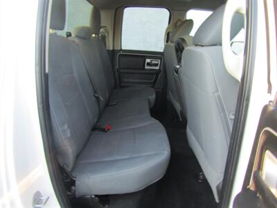 2017 RAM 1500 4x4,CONV PKG,RVC,SILVER CERTIFIED - Photo 14 - Haddon Twp, NJ 08107