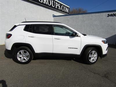 2022 Jeep Compass LATITUDE,4x4,PANOROOF,SILVER,RVC CERTIFIED   - Photo 8 - Haddon Twp, NJ 08107