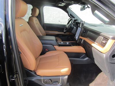 2023 Ford Expedition Platinum   - Photo 21 - Haddon Twp, NJ 08107