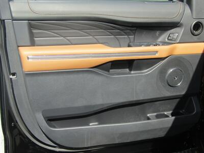 2023 Ford Expedition Platinum   - Photo 9 - Haddon Twp, NJ 08107