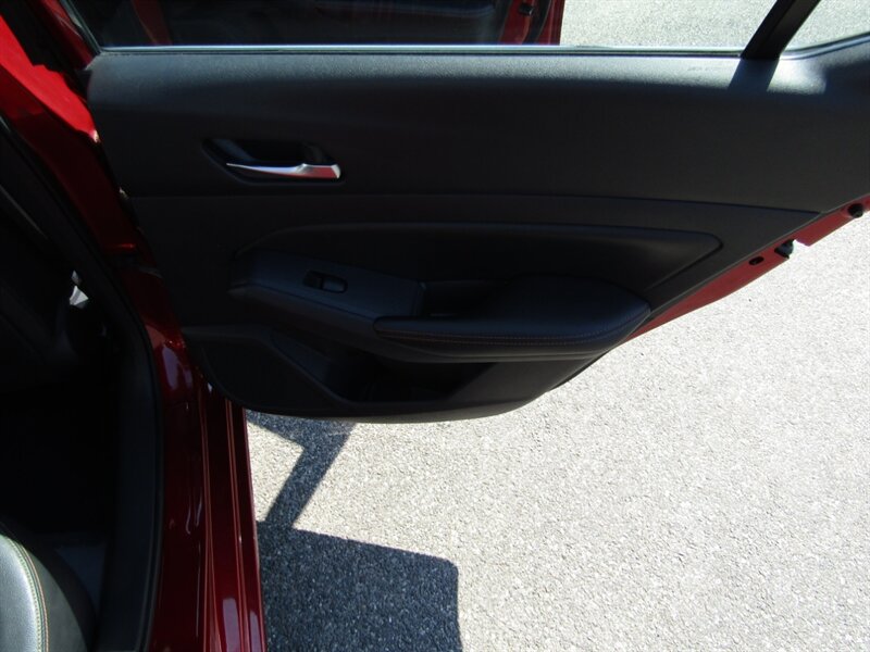 2019 Nissan Altima SR,CONV PKG,DR,RVC,CERTIFIED - Photo 40 - Haddon Twp, NJ 08107