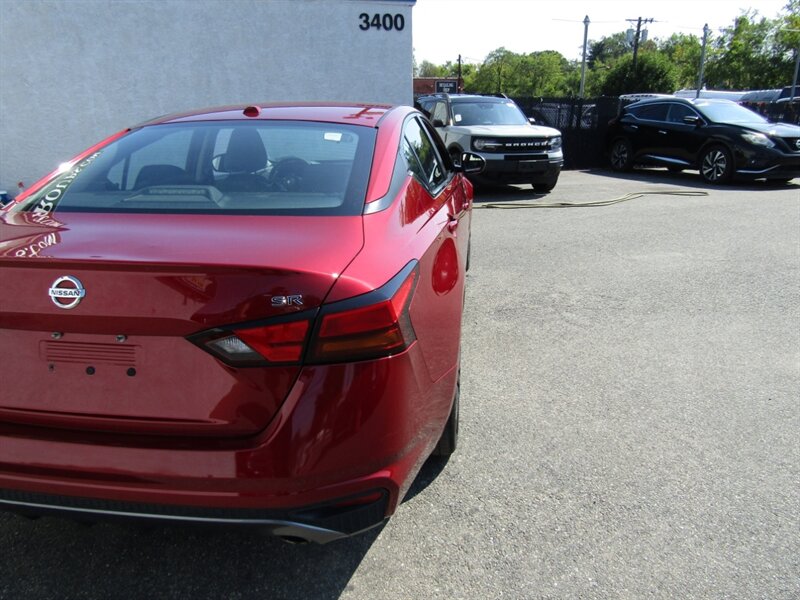 2019 Nissan Altima SR,CONV PKG,DR,RVC,CERTIFIED - Photo 30 - Haddon Twp, NJ 08107