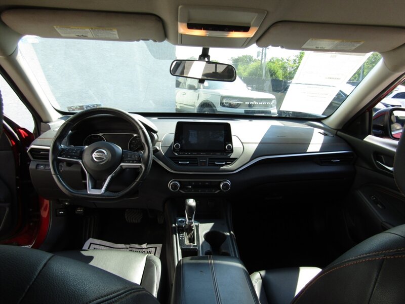 2019 Nissan Altima SR,CONV PKG,DR,RVC,CERTIFIED - Photo 45 - Haddon Twp, NJ 08107