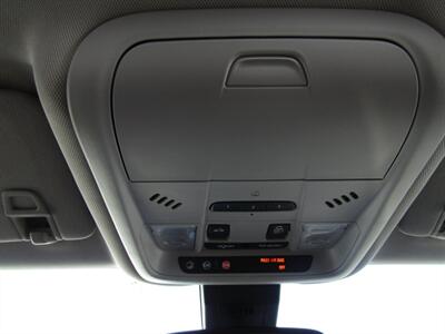 2019 Chevrolet Equinox Premier   - Photo 32 - Haddon Twp, NJ 08107