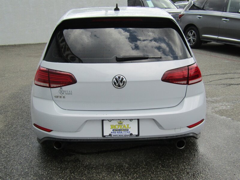 2018 Volkswagen Golf GTI SE - Photo 5 - Haddon Twp, NJ 08107