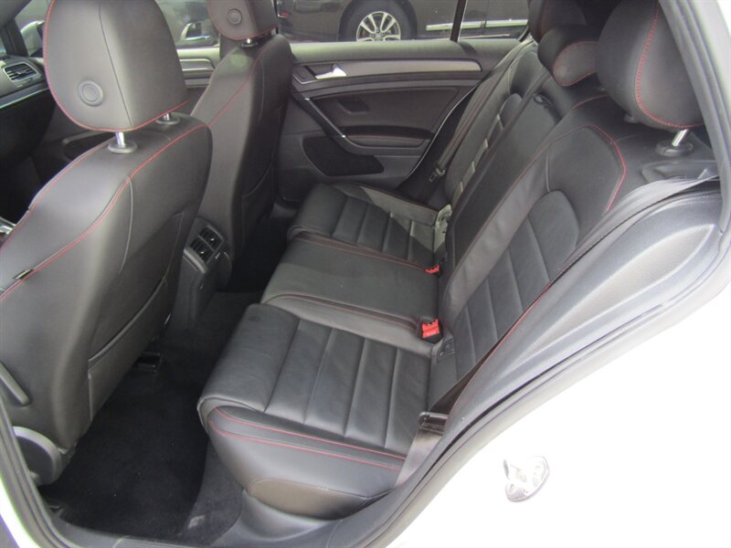 2018 Volkswagen Golf GTI SE - Photo 13 - Haddon Twp, NJ 08107