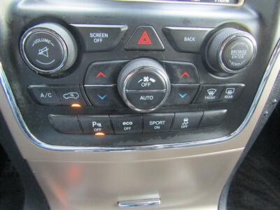 2016 Jeep Grand Cherokee OVERLAND,V8,AWD,CONV PKG,PANO,SILVER CERTIFIED - Photo 32 - Haddon Twp, NJ 08107