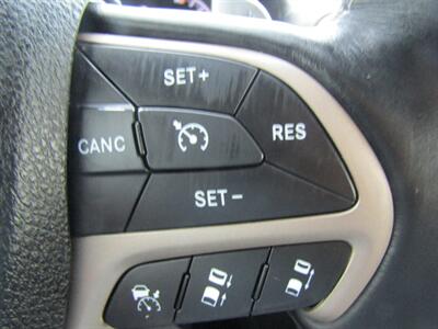 2016 Jeep Grand Cherokee OVERLAND,V8,AWD,CONV PKG,PANO,SILVER CERTIFIED - Photo 27 - Haddon Twp, NJ 08107