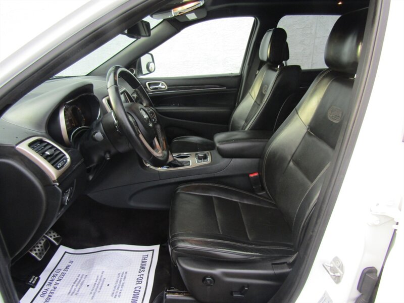 2016 Jeep Grand Cherokee OVERLAND,V8,AWD,CONV PKG,PANO,SILVER CERTIFIED - Photo 12 - Haddon Twp, NJ 08107