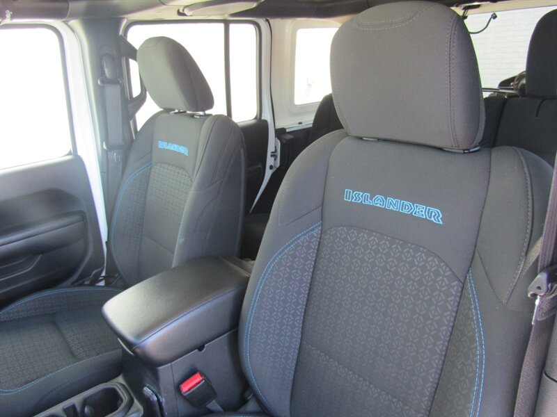 2021 Jeep Wrangler ISLANDER,4X4,TECH PKG,RVC,SILVER CERTIFIED - Photo 13 - Haddon Twp, NJ 08107