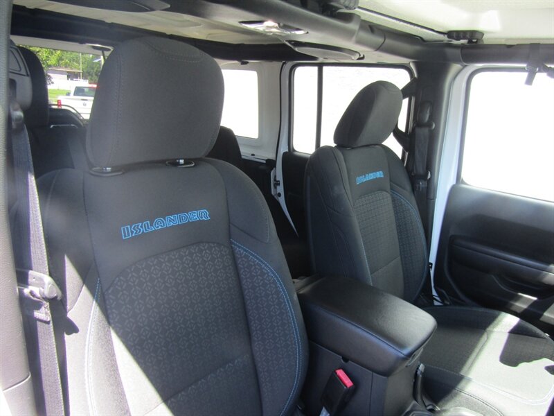 2021 Jeep Wrangler ISLANDER,4X4,TECH PKG,RVC,SILVER CERTIFIED - Photo 16 - Haddon Twp, NJ 08107