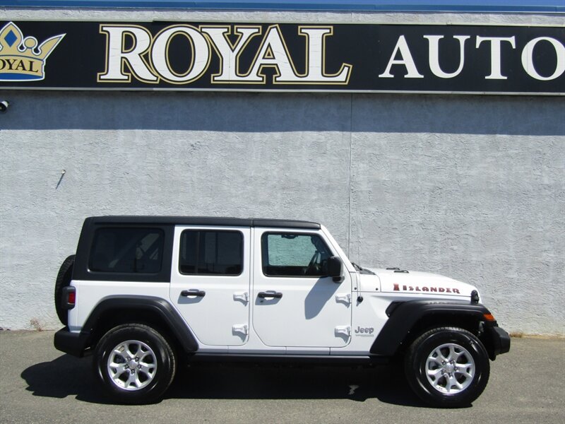 2021 Jeep Wrangler ISLANDER,4X4,TECH PKG,RVC,SILVER CERTIFIED - Photo 2 - Haddon Twp, NJ 08107