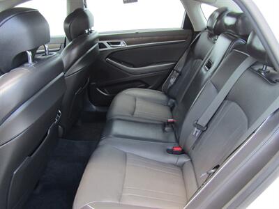 2015 Hyundai Genesis AWD,TECH PKG,ULTIMATE PKG,SILVER CERTIFIED - Photo 13 - Haddon Twp, NJ 08107