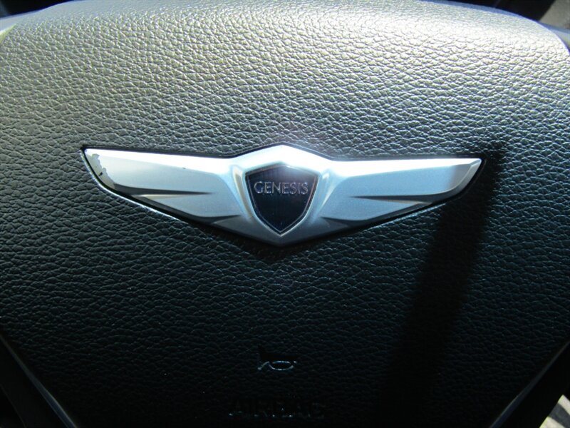 2015 Hyundai Genesis AWD,TECH PKG,ULTIMATE PKG,SILVER CERTIFIED - Photo 22 - Haddon Twp, NJ 08107