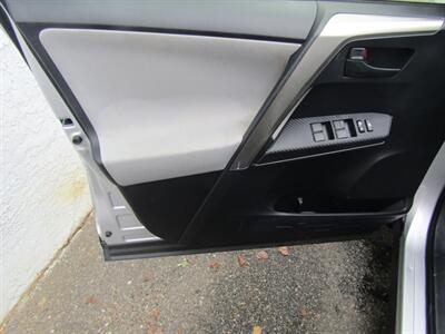 2015 Toyota RAV4 LE,AWD,CONV PKG,RVC,PWR PKG,SILVER CERTIFIED   - Photo 9 - Haddon Twp, NJ 08107
