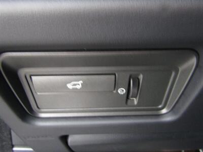 2013 Land Rover Range Rover Evoque AWD,NAV,PANOROOF,TECH PKG,RVC,SILVER CERTIFIED   - Photo 28 - Haddon Twp, NJ 08107