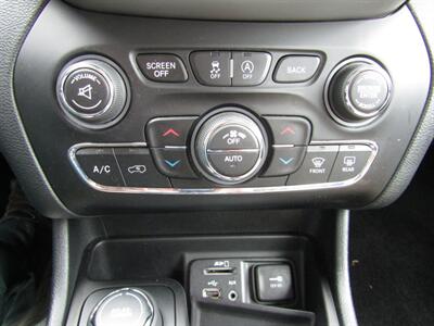 2018 Jeep Cherokee LIMITED,CONV PKG,TECH PKG,RVC,SILVER CERTIFIED   - Photo 37 - Haddon Twp, NJ 08107