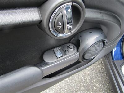 2017 MINI Cooper LEATHER,PANOROOF,CONV PKG,SILVER CERTIFIED   - Photo 35 - Haddon Twp, NJ 08107
