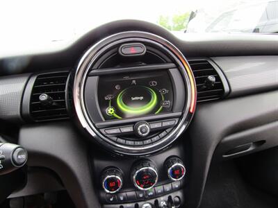 2017 MINI Cooper LEATHER,PANOROOF,CONV PKG,SILVER CERTIFIED   - Photo 53 - Haddon Twp, NJ 08107