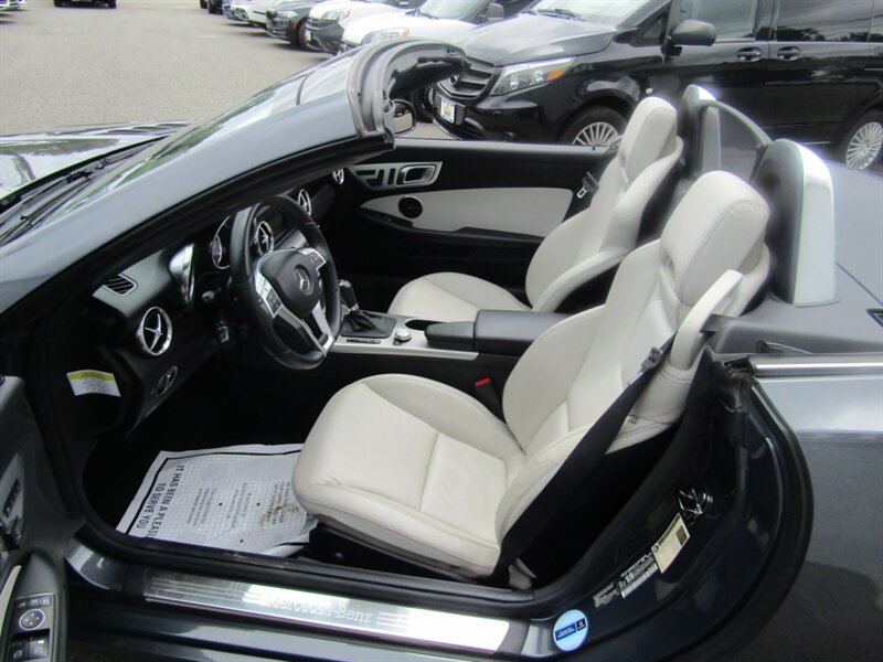 2012 Mercedes-Benz PREM PKG,CONV PKG,RVC,SILVER CERTIFIED - Photo 34 - Haddon Twp, NJ 08107