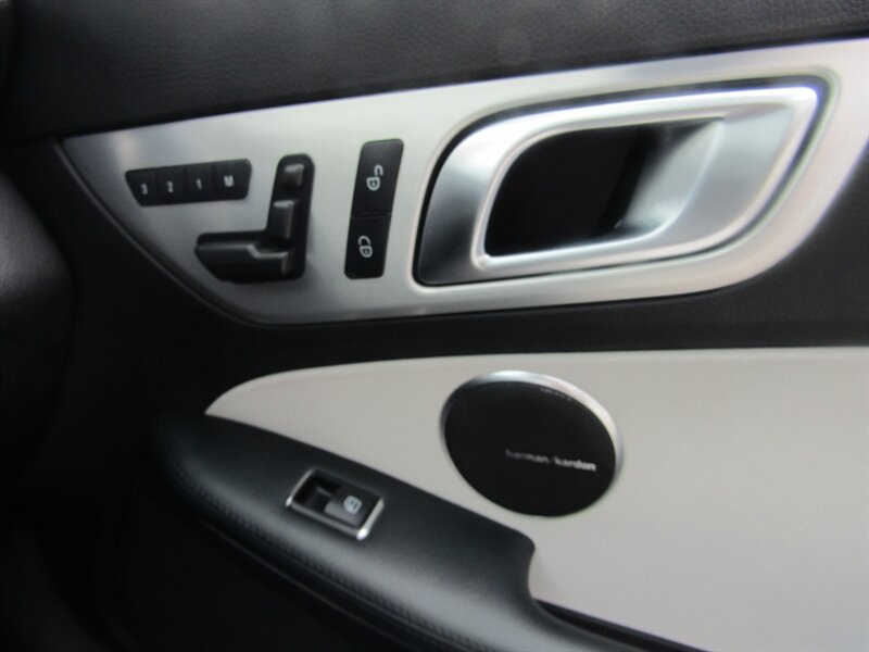 2012 Mercedes-Benz PREM PKG,CONV PKG,RVC,SILVER CERTIFIED - Photo 42 - Haddon Twp, NJ 08107