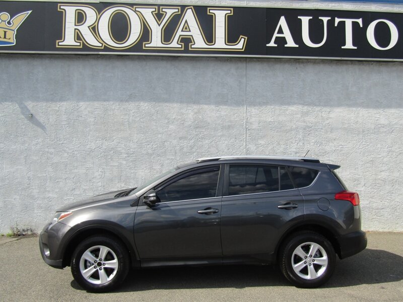 2014 Toyota RAV4 XLE - Photo 4 - Haddon Twp, NJ 08107