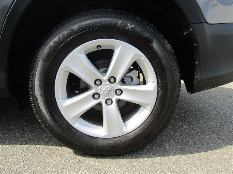 2014 Toyota RAV4 XLE - Photo 31 - Haddon Twp, NJ 08107