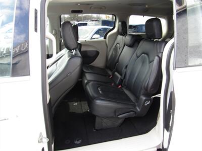 2018 Chrysler Pacifica Touring L - Photo 16 - Haddon Twp, NJ 08107