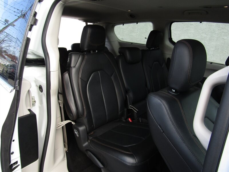 2018 Chrysler Pacifica Touring L - Photo 21 - Haddon Twp, NJ 08107