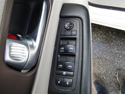 2018 Chrysler Pacifica Touring L - Photo 12 - Haddon Twp, NJ 08107