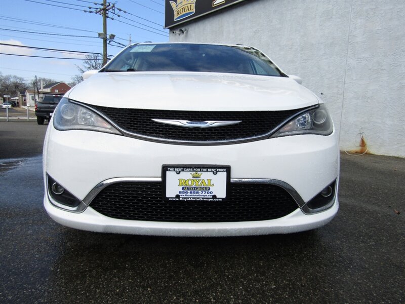 2018 Chrysler Pacifica Touring L - Photo 9 - Haddon Twp, NJ 08107