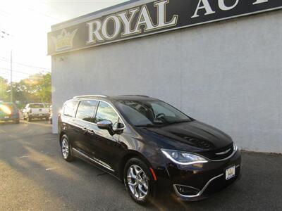 2017 Chrysler Pacifica LIMITED,DVD,NAV,TECH PKG,SILVER CERTIFIED - Photo 1 - Haddon Twp, NJ 08107