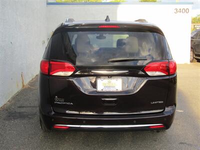 2017 Chrysler Pacifica LIMITED,DVD,NAV,TECH PKG,SILVER CERTIFIED - Photo 8 - Haddon Twp, NJ 08107