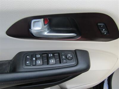 2017 Chrysler Pacifica LIMITED,DVD,NAV,TECH PKG,SILVER CERTIFIED - Photo 11 - Haddon Twp, NJ 08107
