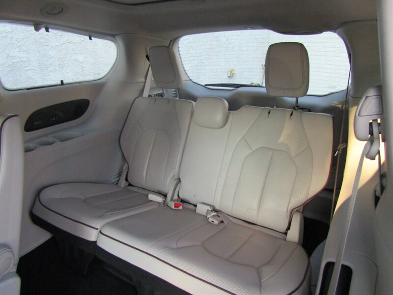 2017 Chrysler Pacifica LIMITED,DVD,NAV,TECH PKG,SILVER CERTIFIED - Photo 18 - Haddon Twp, NJ 08107