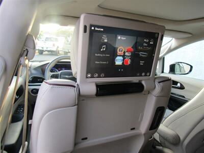 2017 Chrysler Pacifica LIMITED,DVD,NAV,TECH PKG,SILVER CERTIFIED - Photo 16 - Haddon Twp, NJ 08107