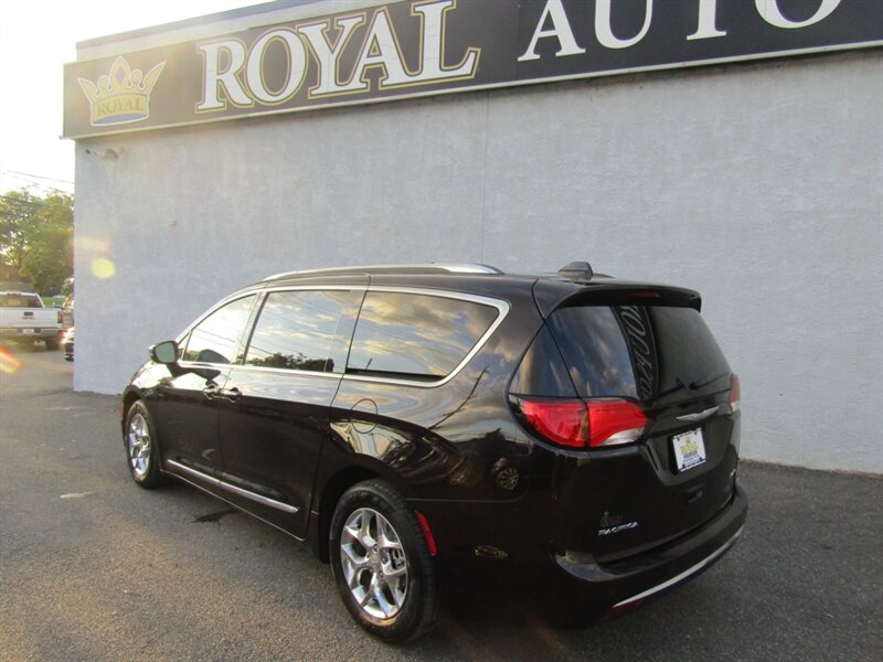 2017 Chrysler Pacifica LIMITED,DVD,NAV,TECH PKG,SILVER CERTIFIED - Photo 7 - Haddon Twp, NJ 08107