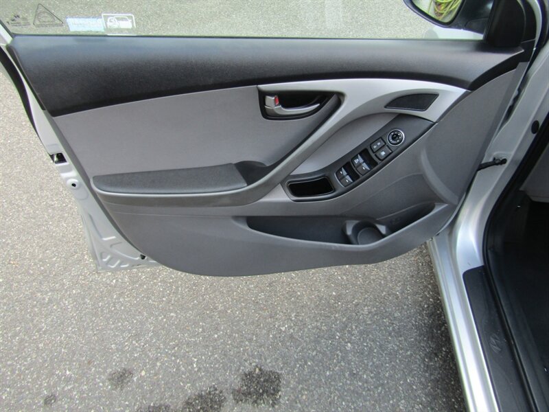 2016 Hyundai ELANTRA SE,CONV PKG,RVC,BLUETOOTH,SILVER CERTIFIED - Photo 30 - Haddon Twp, NJ 08107