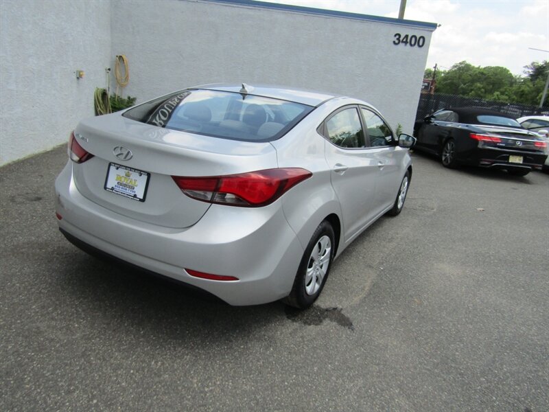 2016 Hyundai ELANTRA SE,CONV PKG,RVC,BLUETOOTH,SILVER CERTIFIED - Photo 7 - Haddon Twp, NJ 08107