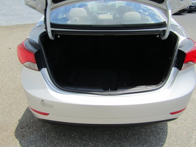2016 Hyundai ELANTRA SE,CONV PKG,RVC,BLUETOOTH,SILVER CERTIFIED - Photo 39 - Haddon Twp, NJ 08107