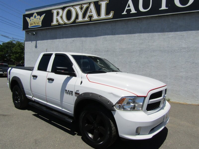 2015 RAM 1500 4x4,CONV PKG,TOW PKG,SILVER CERTIFIED   - Photo 1 - Haddon Twp, NJ 08107