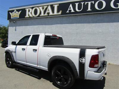 2015 RAM 1500 4x4,CONV PKG,TOW PKG,SILVER CERTIFIED - Photo 6 - Haddon Twp, NJ 08107