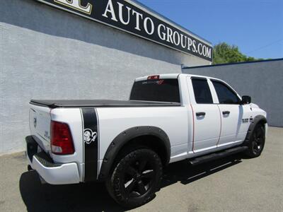 2015 RAM 1500 4x4,CONV PKG,TOW PKG,SILVER CERTIFIED - Photo 8 - Haddon Twp, NJ 08107