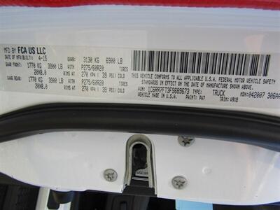 2015 RAM 1500 4x4,CONV PKG,TOW PKG,SILVER CERTIFIED - Photo 35 - Haddon Twp, NJ 08107