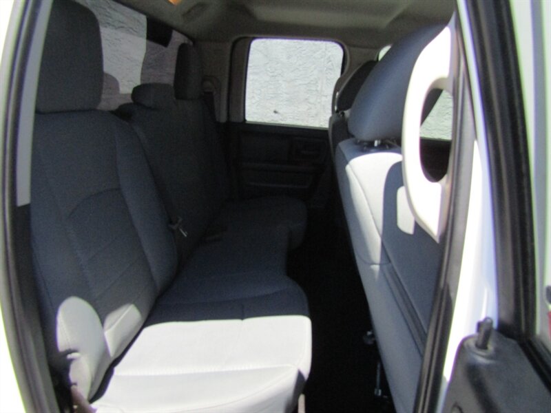 2015 RAM 1500 4x4,CONV PKG,TOW PKG,SILVER CERTIFIED - Photo 17 - Haddon Twp, NJ 08107