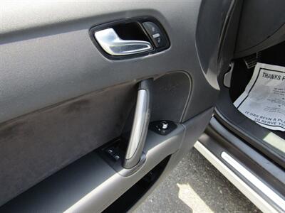 2012 Audi TT AWD,PREM+ S PKG,COMFORT PKG,SILVER CERTIFIED   - Photo 18 - Haddon Twp, NJ 08107